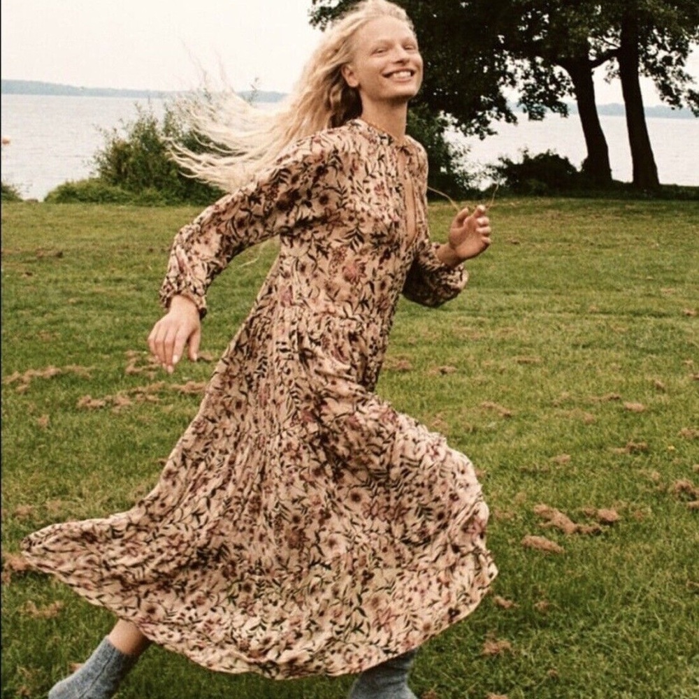Zara Fall Floral Flowy Boho Dress with Gold Accents